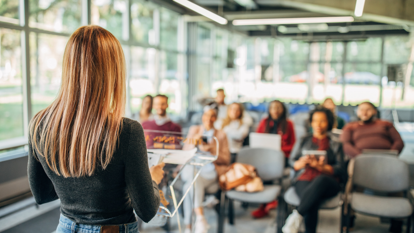 How Seasonal Businesses Can Manage Cash Flow Year-Round